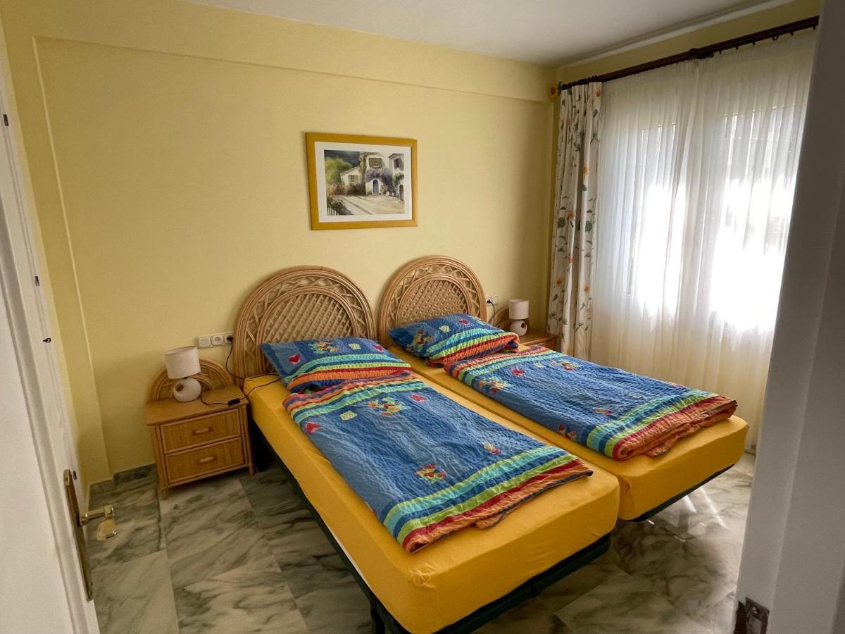 El Lobo De Mar Estepona Eksteriør billede